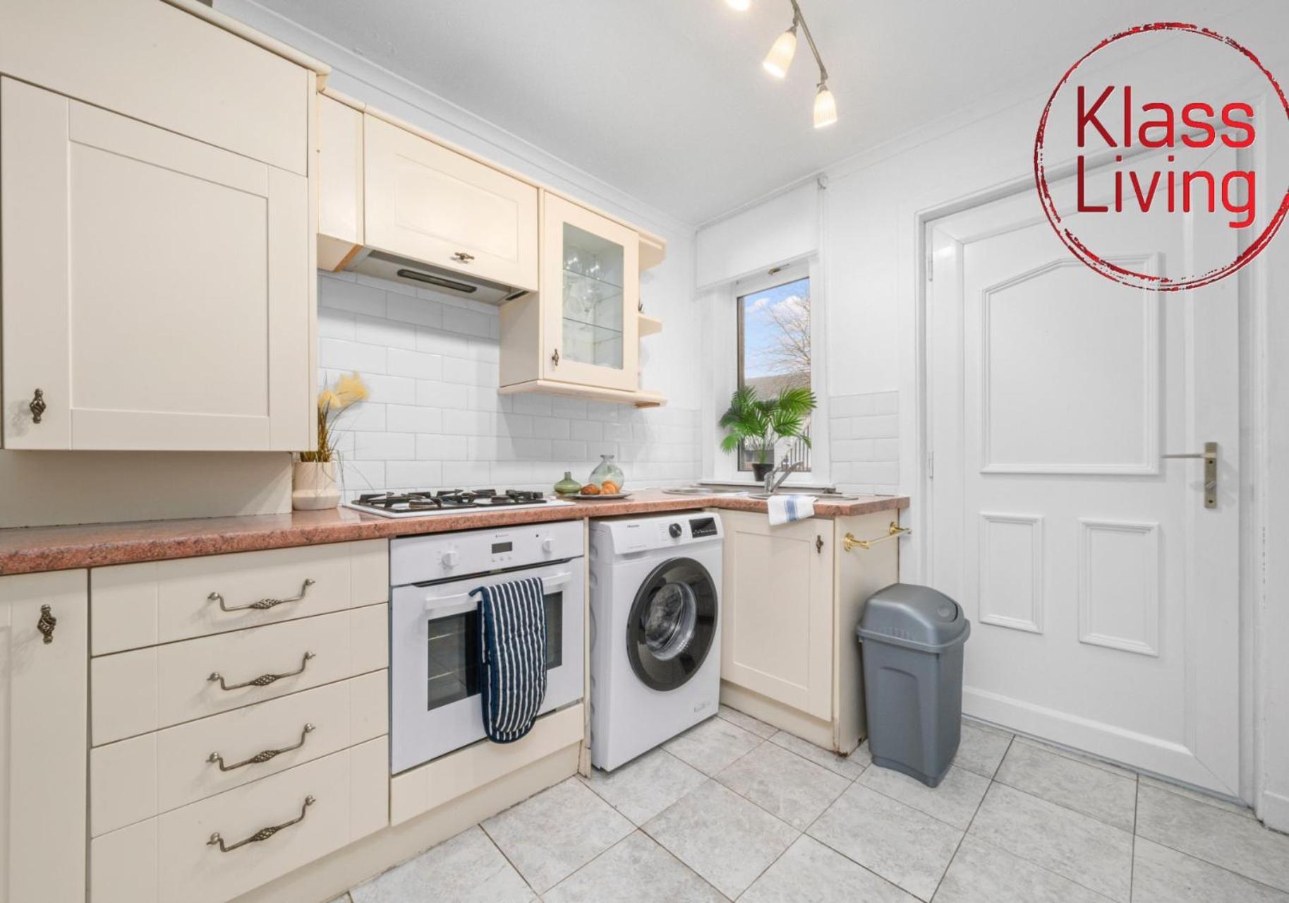 Bute Apartment By Klass Living Coatbridge Eksteriør bilde