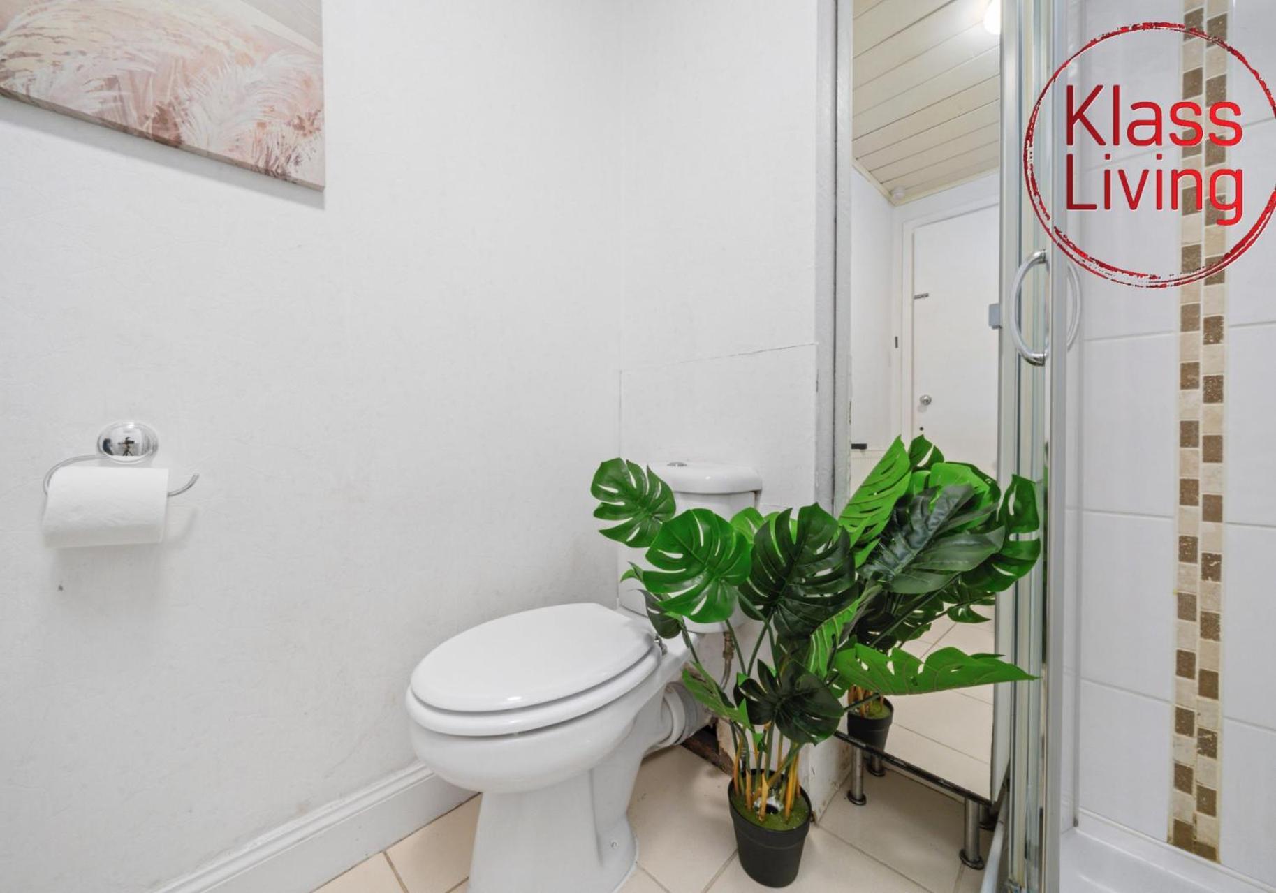 Bute Apartment By Klass Living Coatbridge Eksteriør bilde